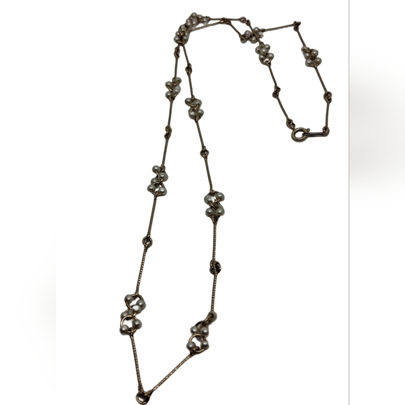 Vintage AVON Long Station Necklace - Faux Pearl Cluster & Gold Tone Chain - Picture 3 of 5